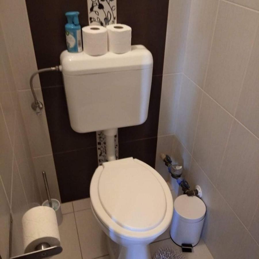Tahiti Apartman Hajdúszoboszló Buitenkant foto